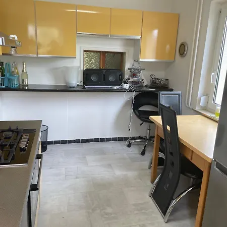Appartement Sehr Schoene In 70839 In Deutschland