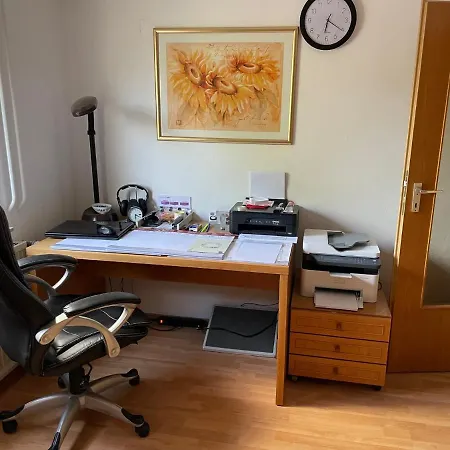 Sehr Schoene In 70839 In Deutschland Appartamento *